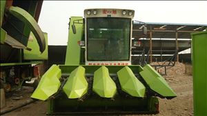 自走式玉米收割機 自走式玉米收割機